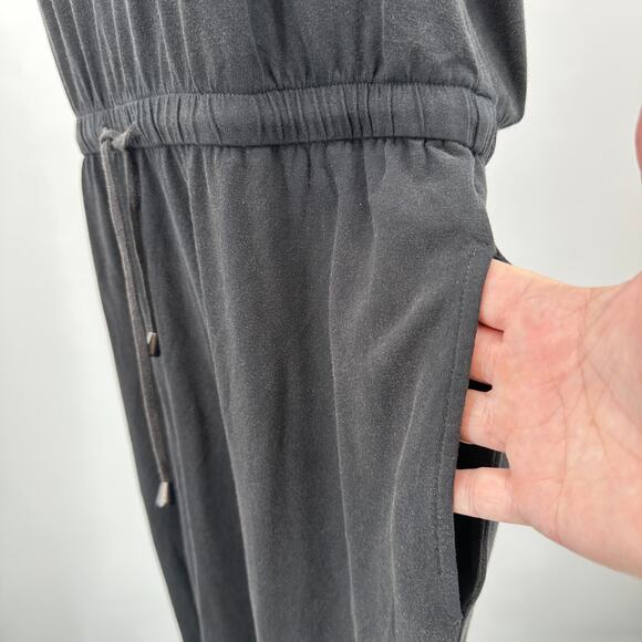 C&C California Sleeveless Wide Leg Jumpsuit with Pockets WMNS M Black Scoop Neck - Picture 5 of 10